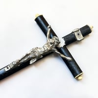 Image 5 of Crucifix antique de Jésus Christ - Napoléon III – Bois noirci et Christ en métal -  XIXe