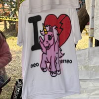Image 3 of i ♡ neoperreo t-shirt