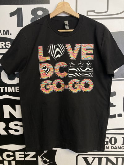Image of Black LOVE DC GOGO SWIRL T-shirt