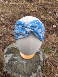 Image 1 of Pure Linen fabric in Azure Meadow 