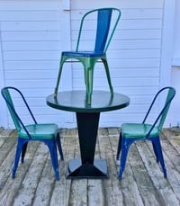 Image 2 of Chaise Tolix A, années 50 (modèle sans palmette) bicolore