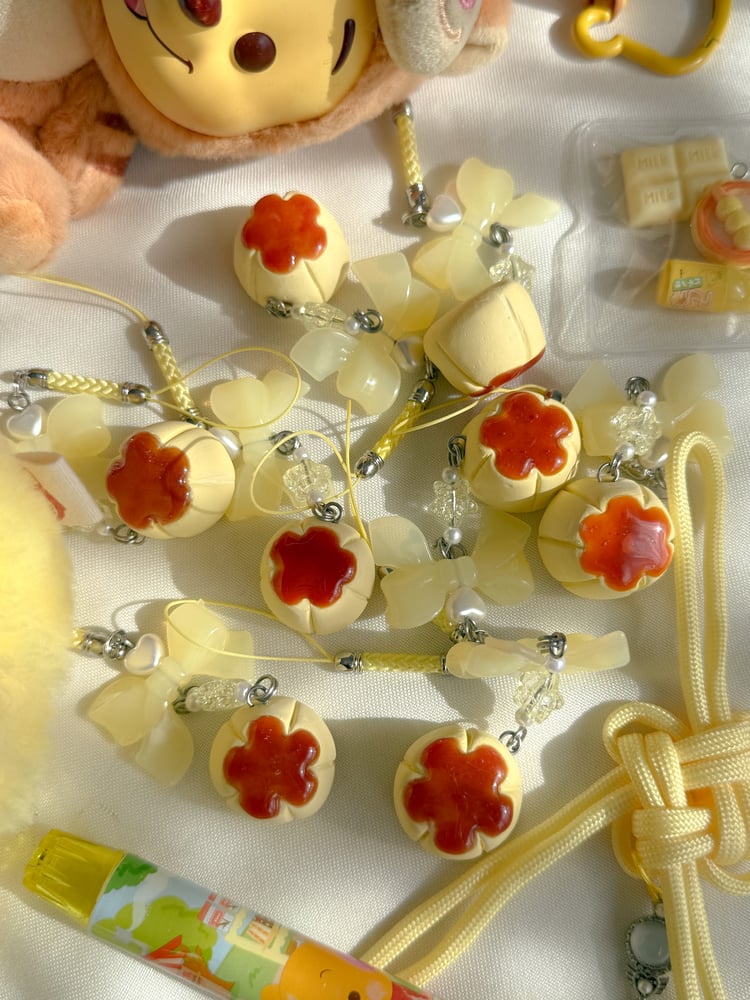 Image of pudding charm