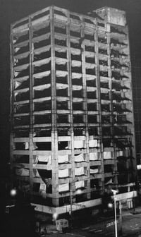 Image 7 of SANTIAGO SIERRA - FOTOGRAFIEN UND VIDEOS