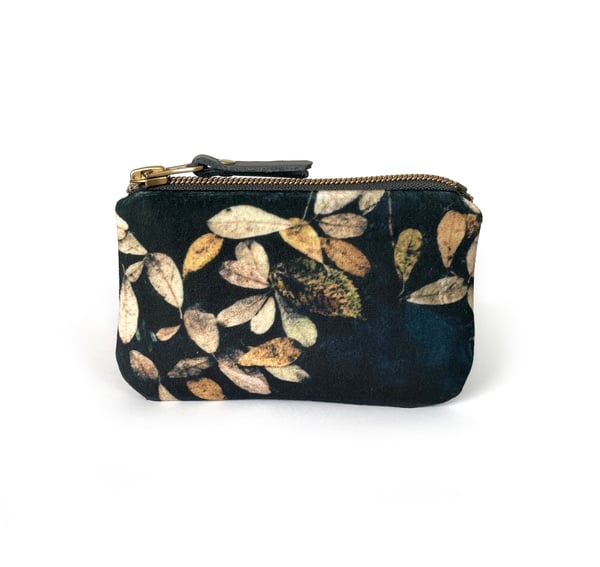 Image of Loch leaf, mini velvet zipper bag, fits cards