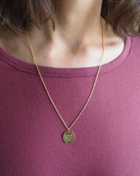 Image 5 of Collar La vida secreta de las Madres 