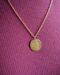 Image 6 of Collar La vida secreta de las Madres 