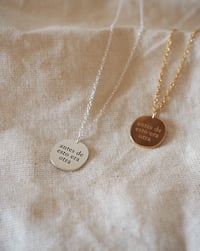 Image 1 of Collar La vida secreta de las Madres 