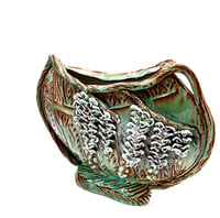 Image 3 of Wisteria Vase I, wide (613, BSG, JP)