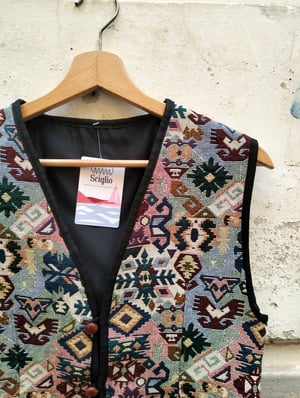 Gilet tapestry