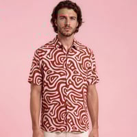 Camisa laberinto roja