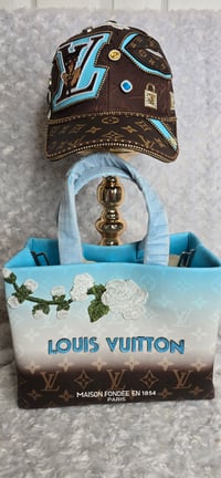 Image 1 of Blue Ombre Medium tote & hat