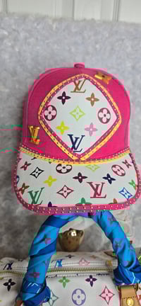 Image 2 of White Colorful Speedy with Pink Hat