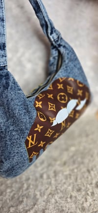 Image 3 of Denim shoulder bag & hat