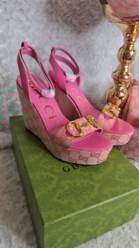 Image 6 of Size 8 Pink 3pc Set- Bag, Wedge Sandals and Hat