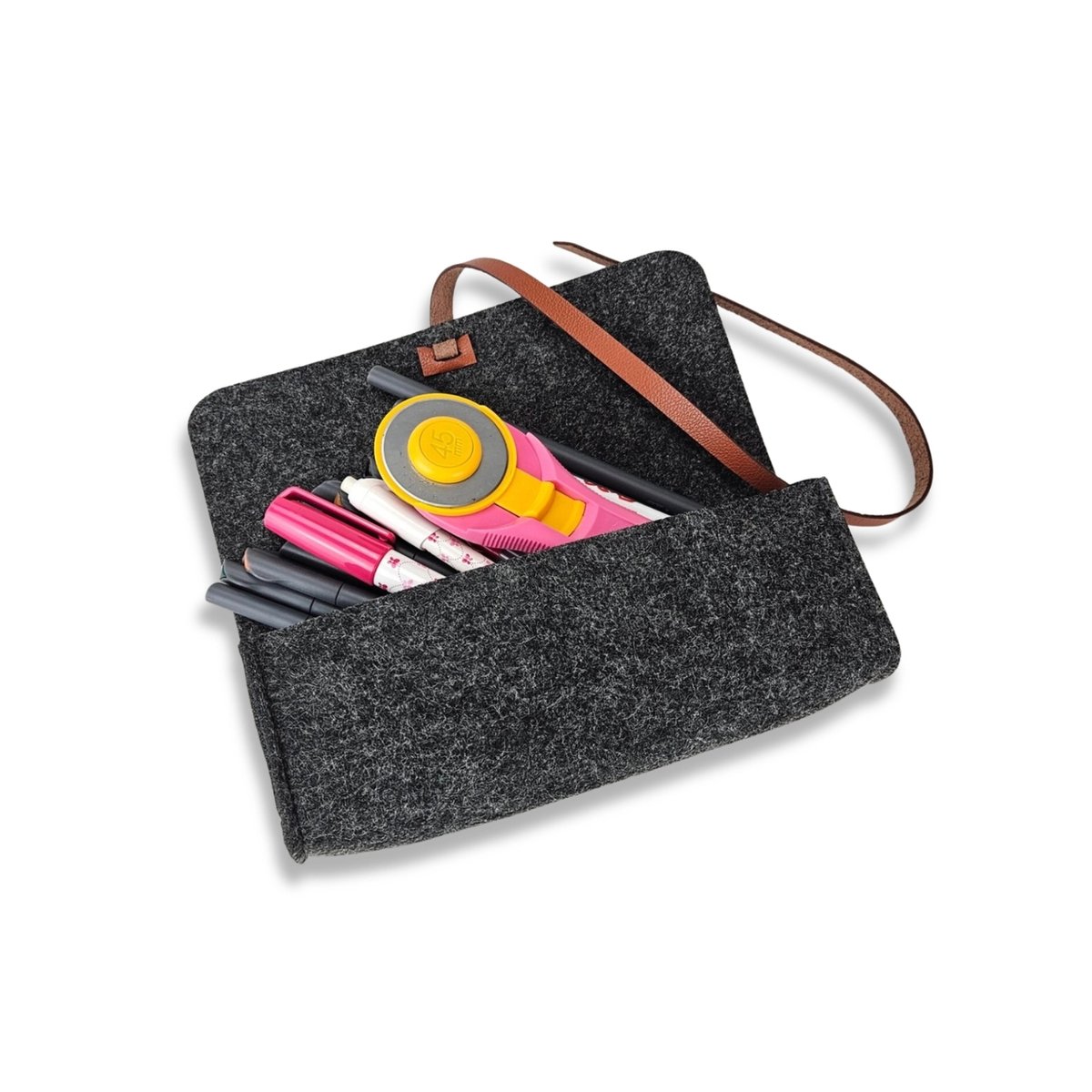 felt travel toiletry bag Leather and JULIET II Exceptional Materials Wool Felt Travel Pouch