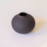 Image 2 of Aqui Siam Ben | Vase "Black Hole"