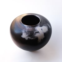 Image 1 of Aqui Siam Ben | Lunar Vase