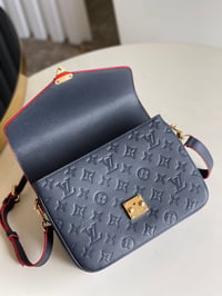 Image 6 of Borsa Louis Vuitton  - Metis #2
