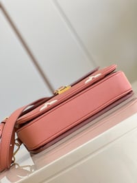 Image 5 of Borsa Louis Vuitton  - Metis #6