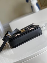 Image 5 of Borsa Louis Vuitton  - Metis #7