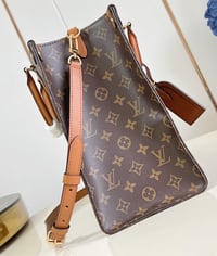 Image 4 of Borsa Louis Vuitton  - OnTheGo