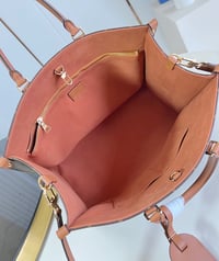 Image 5 of Borsa Louis Vuitton  - OnTheGo