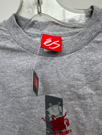 Image 5 of vintage Es shirt size small
