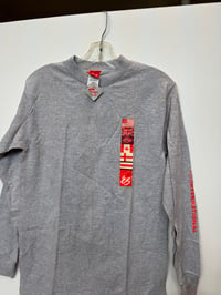 Image 1 of vintage Es shirt size small