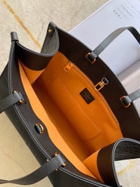 Image 8 of Borsa Louis Vuitton  - OnTheGo MM