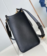 Image 3 of Borsa Louis Vuitton  - OnTheGo MM #4