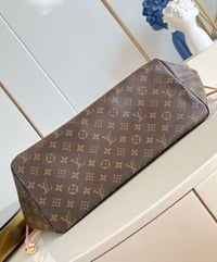 Image 7 of Louis Vuitton  - Neverfull MM #3