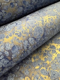 Image 6 of Marbled paper #83 'Frost' on blue base paper 