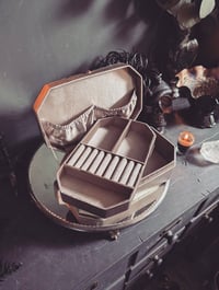 Image 4 of Pearl gray beaded box 