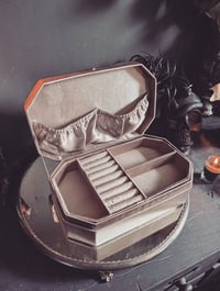 Image 3 of Pearl gray beaded box 