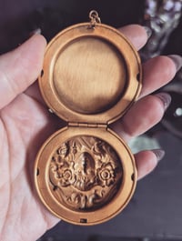 Image 5 of Art nouveau locket 