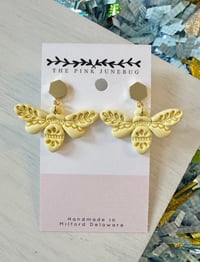 Yellow bee