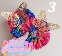 Image 3 of Rainbow Flowers (Multiple options)