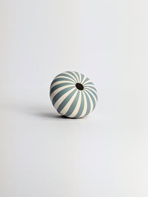 Image of Mini Blue-grey & White Humbug Vessel