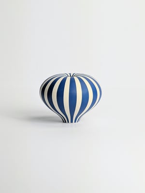 Image of Midi Blue & White Humbug Vessel 