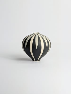 Image of Midi Black, Grey & White Daisy/Stripe Vessel