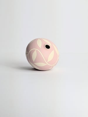 Image of Midi Pink & White Leaf Vessel
