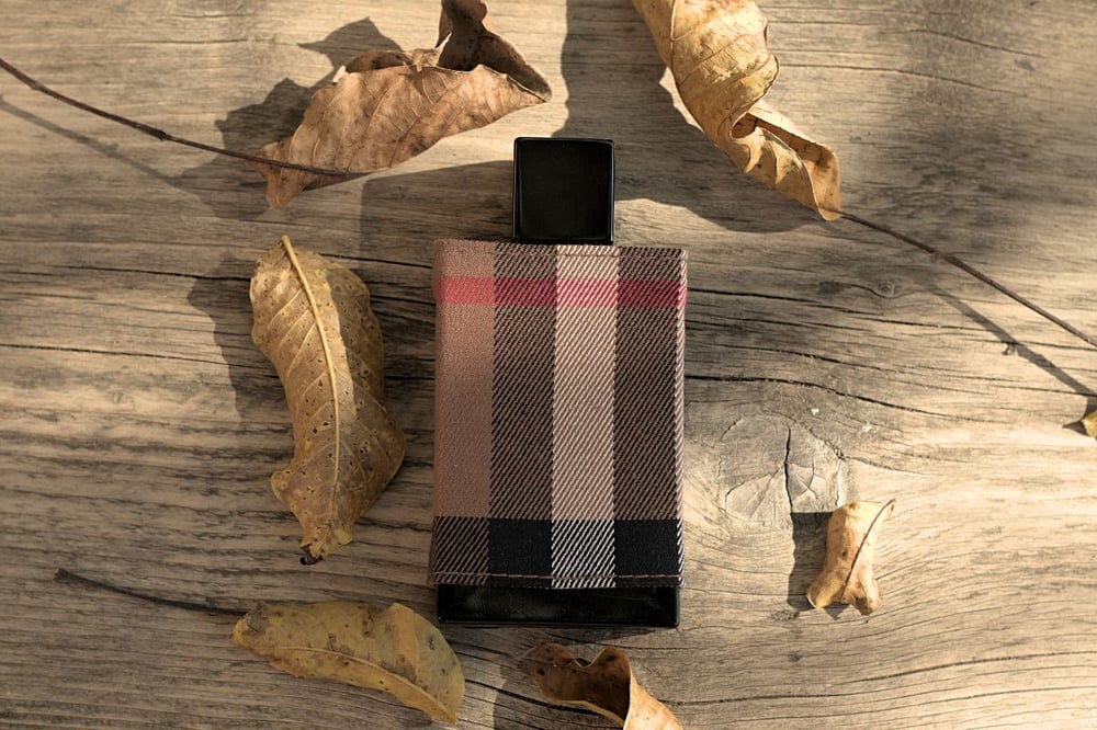 Image of BURBERRY LONDON (TYPE)