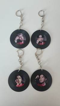 Image 1 of ARIRANG VINYL KEYRING