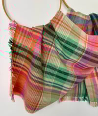 Image 2 of Brykedhennow (Apricot)