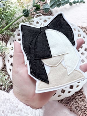 Image of Sia felt decoration