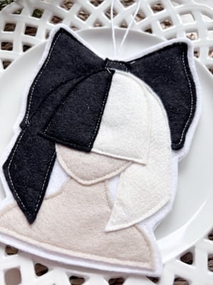 Image of Sia felt decoration