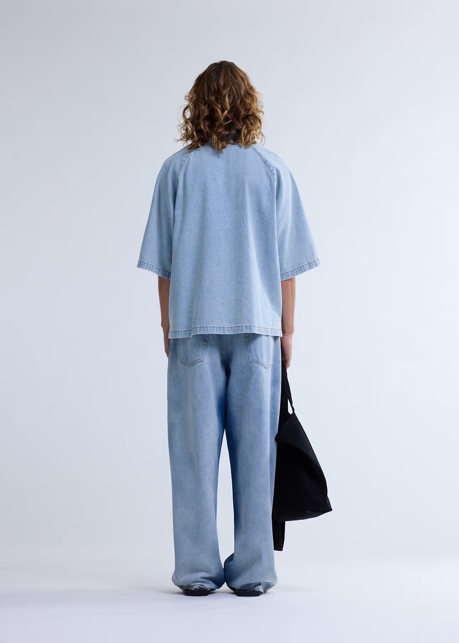 Image of NEW AMSTERDAM SURF ASSOCIATION LYOCELL SHORT SLEEVES LIGHT BLUE