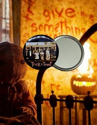 trick r treat mirror
