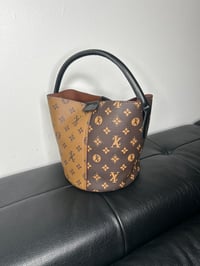 Image 3 of Luxury LV purses 