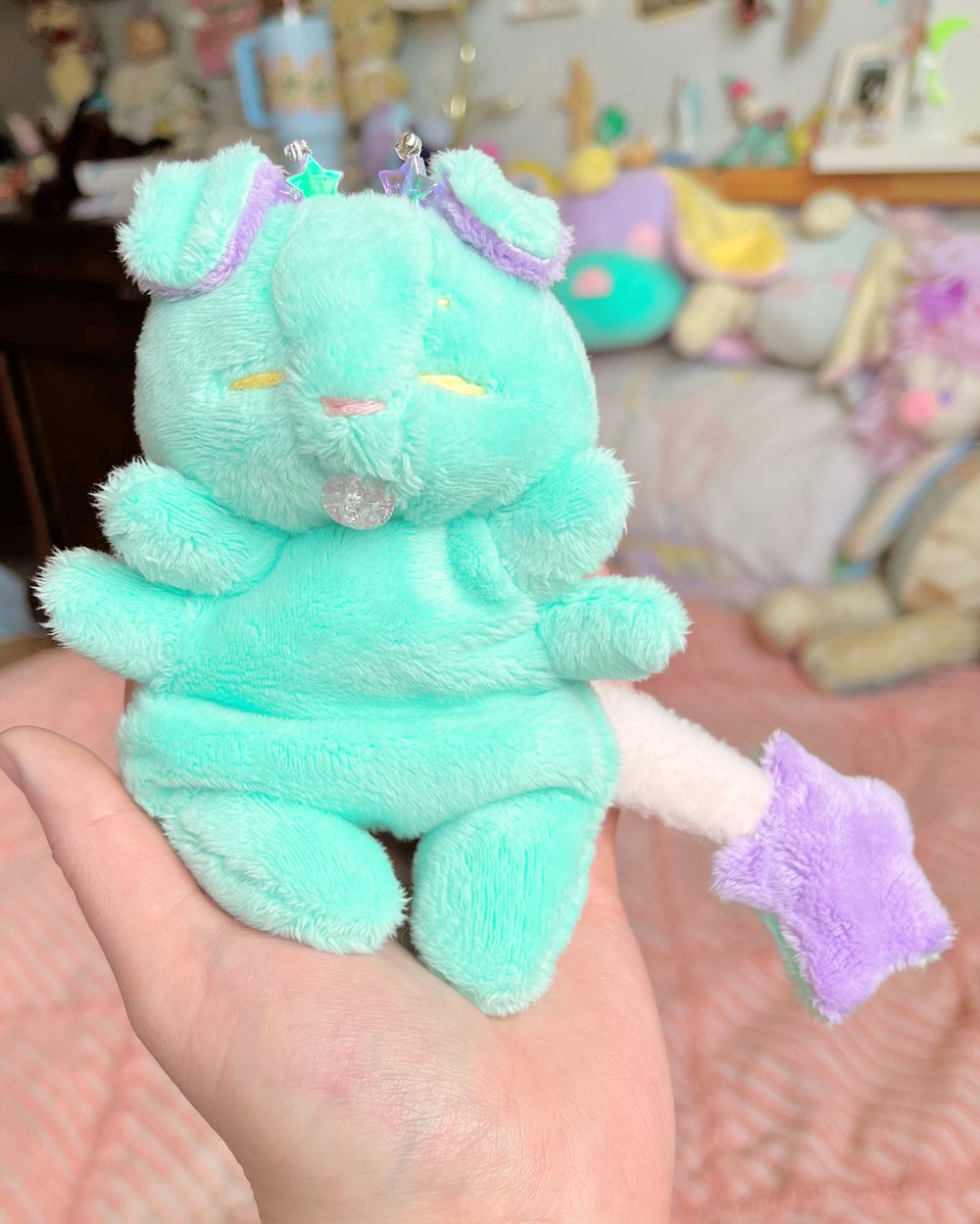 Image of  Hugg-A-Me Babey! Green Antennas